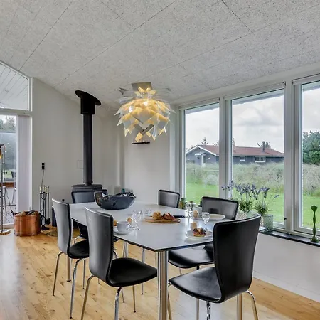 Faye - 600m From The Sea By Interhome *